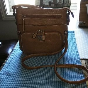 Giani Bernini small or medium small?🤷🏽‍♀️